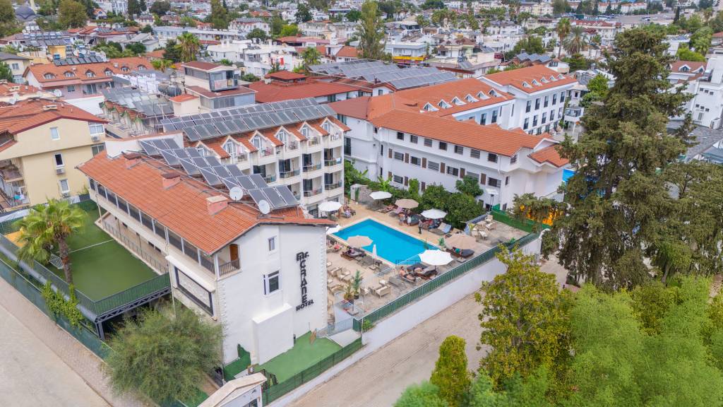 MR. CRANE HOTEL 3★