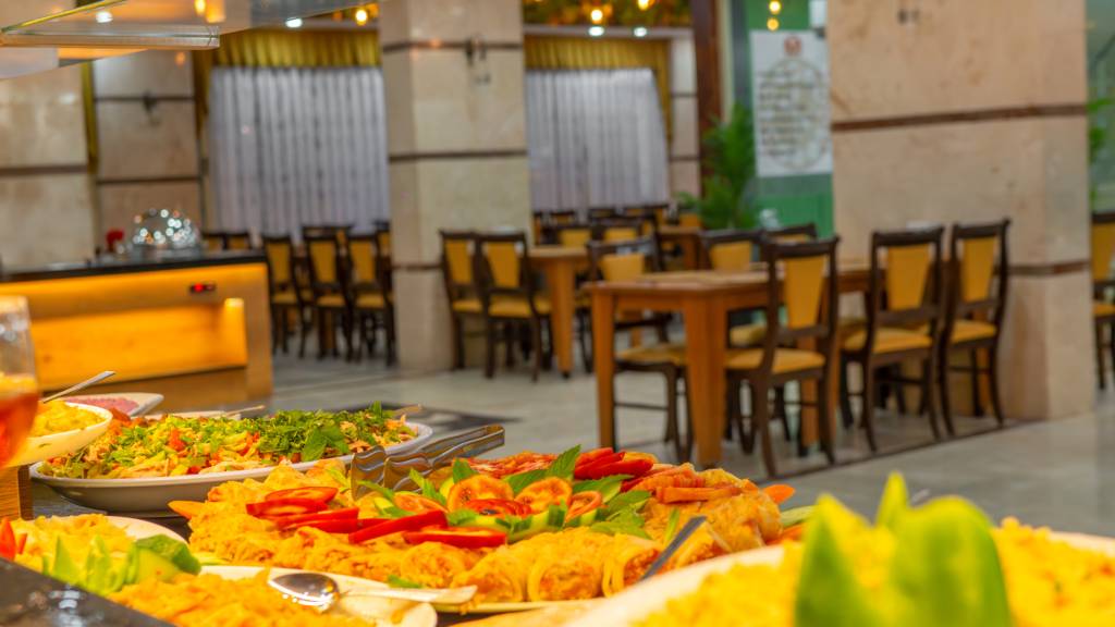 MR. CRANE HOTEL 3★