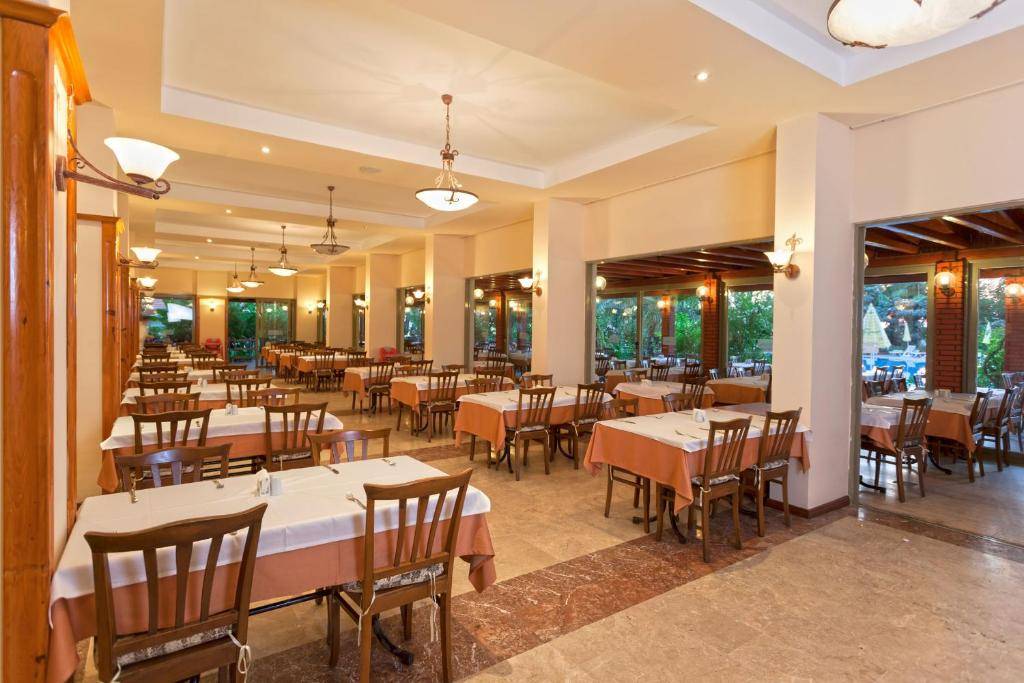 INCEKUM WEST HOTEL 4★