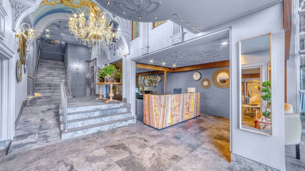 NUMA PORT HOTEL 4★