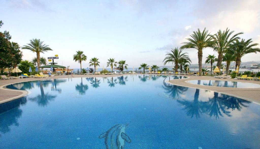 LONICERA WORLD HOTEL 4★