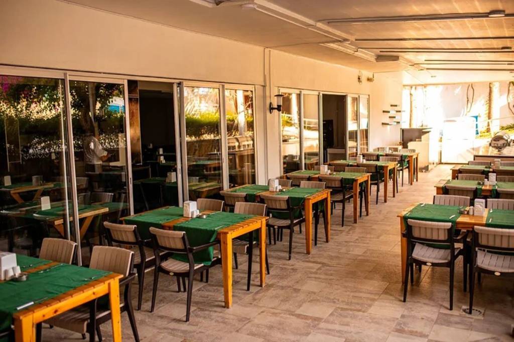 AKALIA SUITE HOTEL & SPA 4★