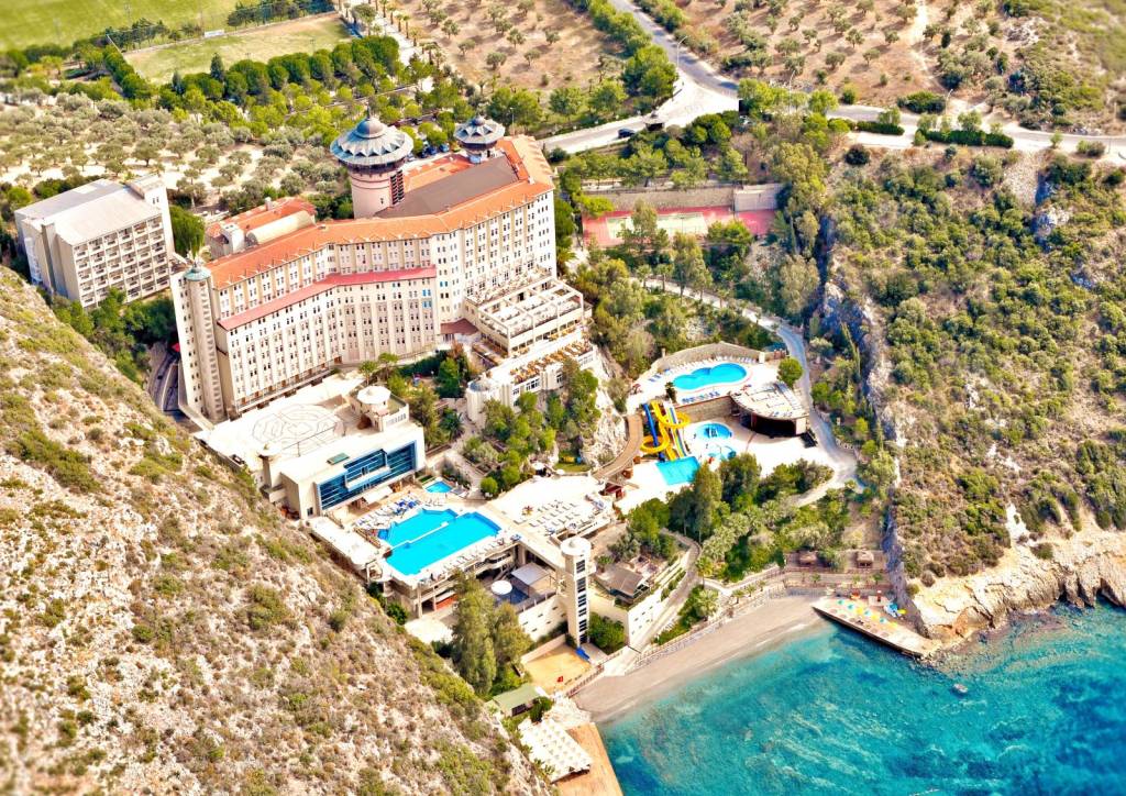 LADONIA HOTELS ADAKULE 5★