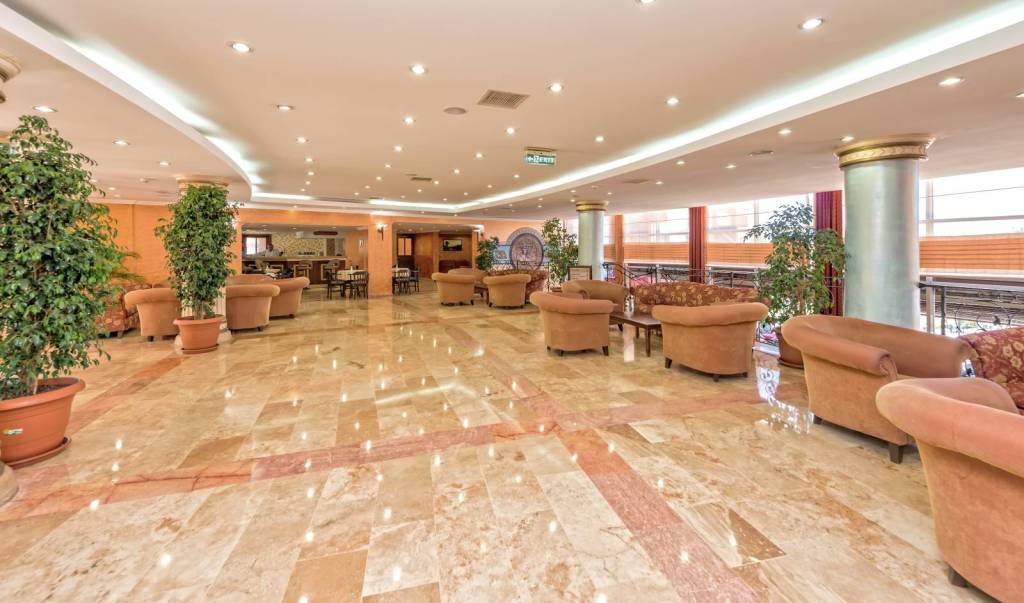 ROYAL ATLANTIS BEACH HOTEL 4★