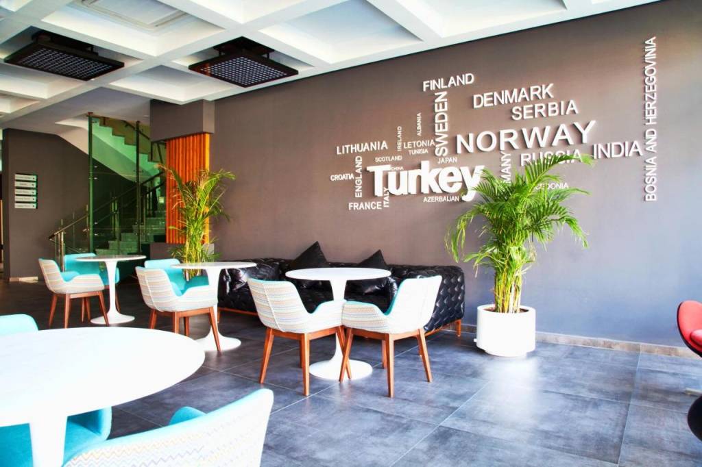 GREEN GARDEN SUITE HOTEL 4★