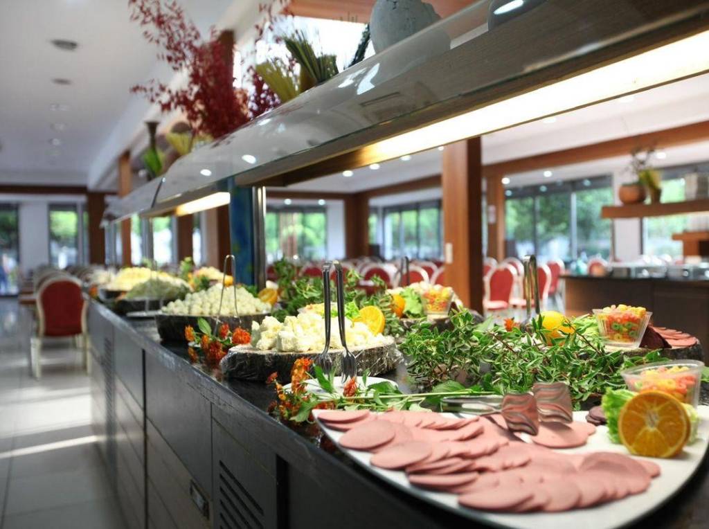 OMORFI GARDEN RESORT HOTEL 4★