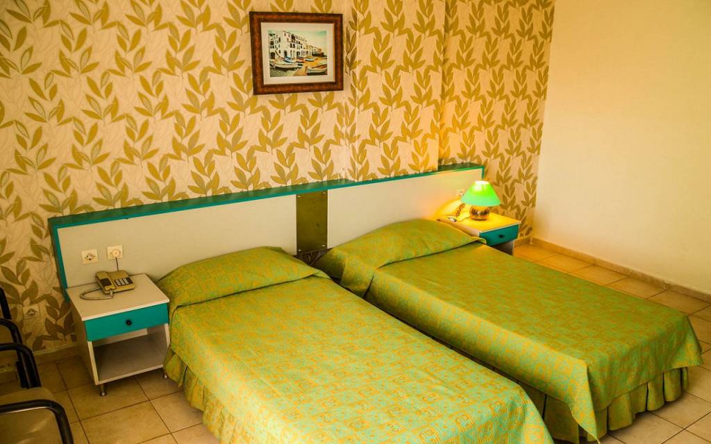 APART GREEN PARK HOTEL 3★