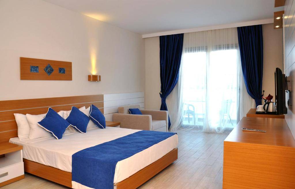 JASMIN BEACH HOTEL BODRUM 4★