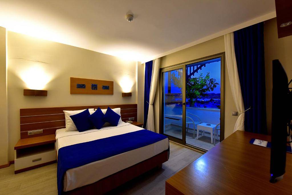 JASMIN BEACH HOTEL BODRUM 4★