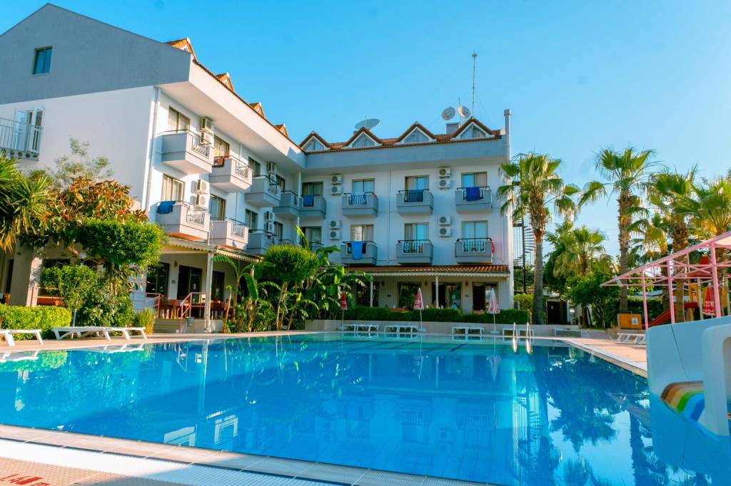 SILVER HOTEL SIDE 3★