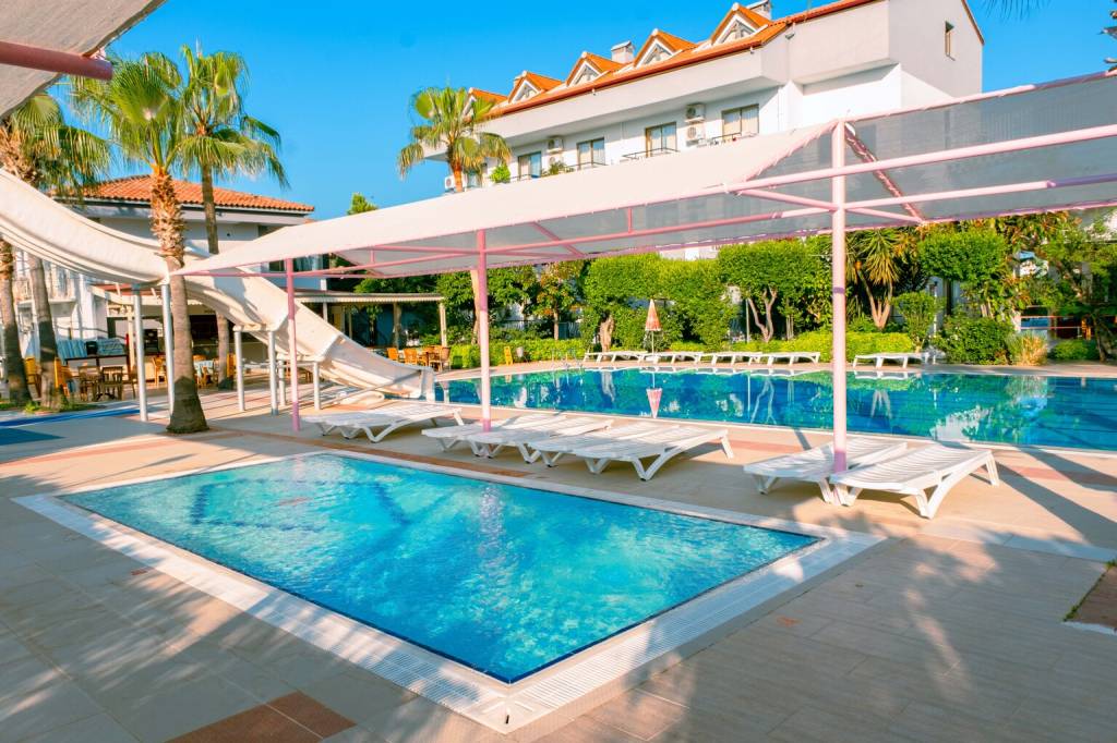 SILVER HOTEL SIDE 3★