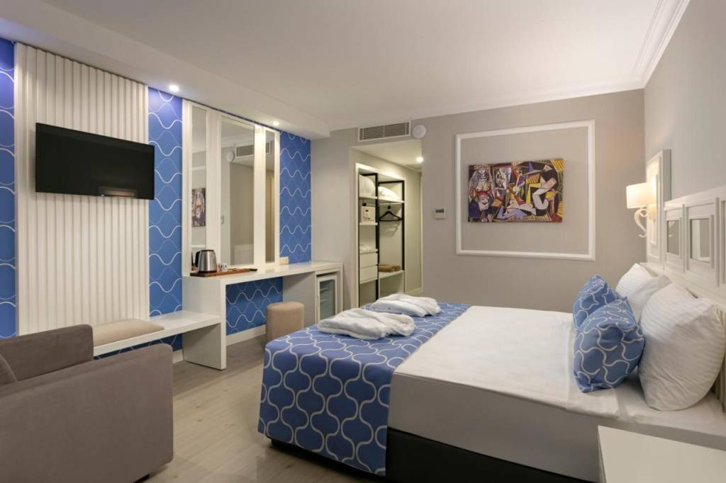 EUPHORIA BARBAROSS BEACH RESORT 5★