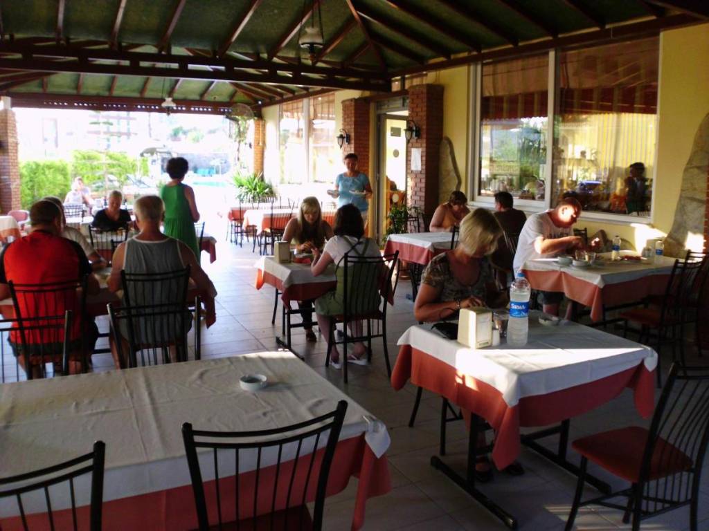 SIDE KERVAN HOTEL 3★