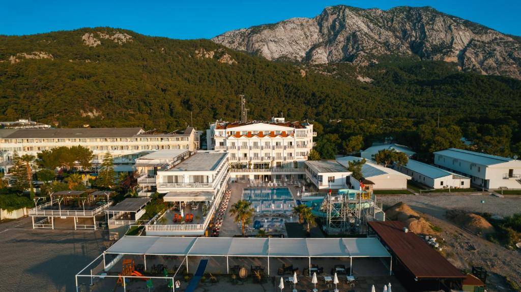 LA PERLA RESORT HOTEL KEMER 4★
