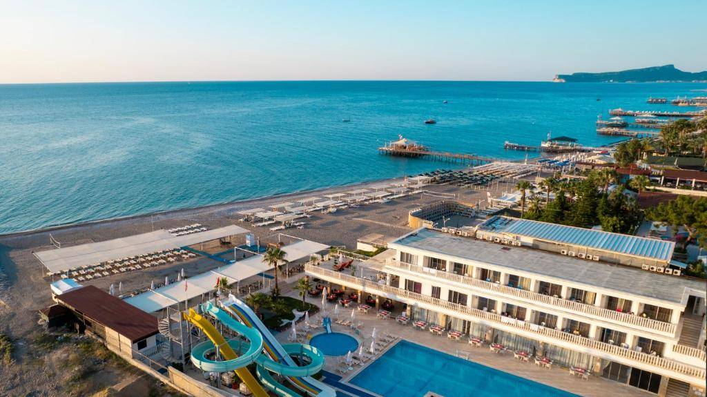 LA PERLA RESORT HOTEL KEMER 4★