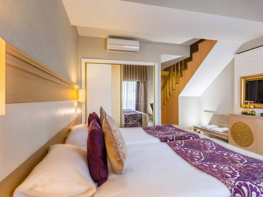 VILLA SIDE RESIDENCE 5★