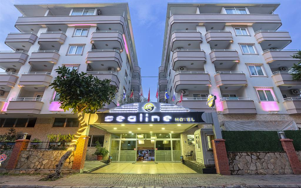 BONAPART SEALINE SUIT HOTEL 3★