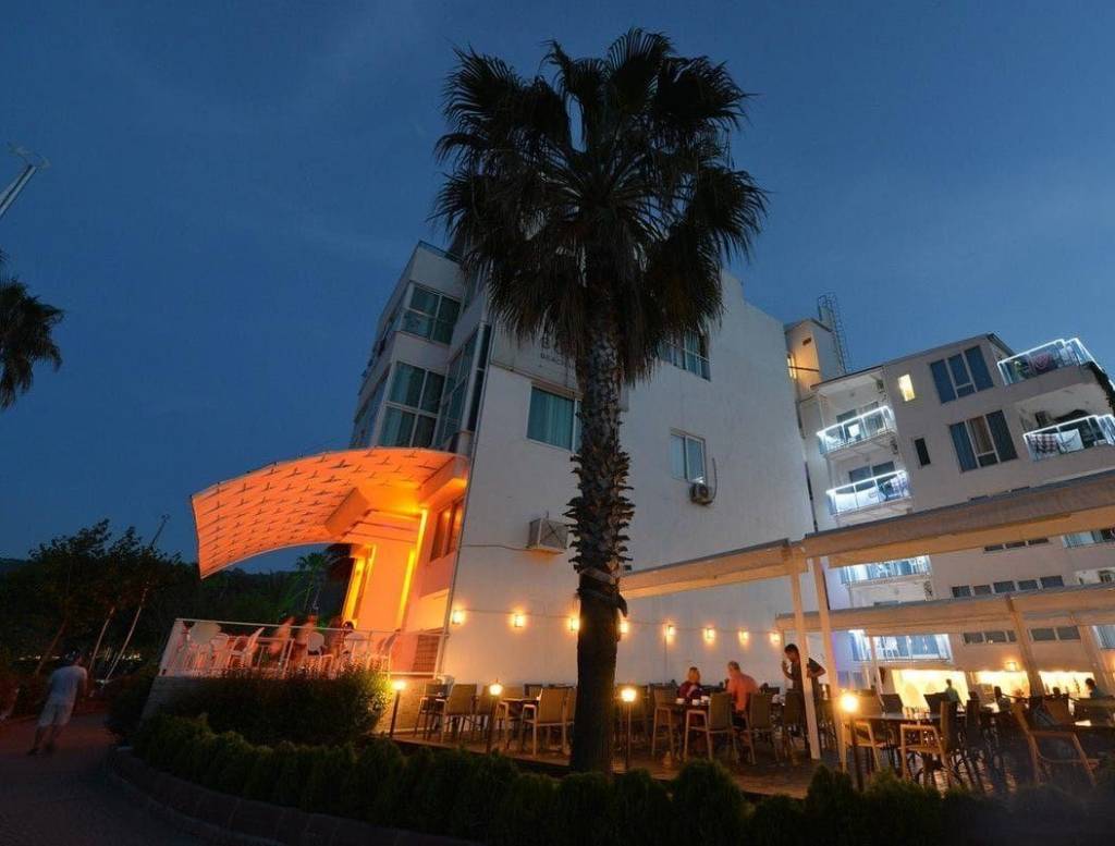 VIKING BEACH HOTEL 3★