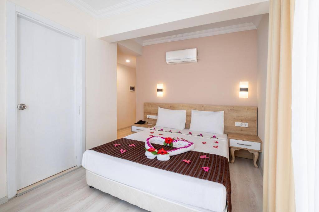 VIKING BEACH HOTEL 3★