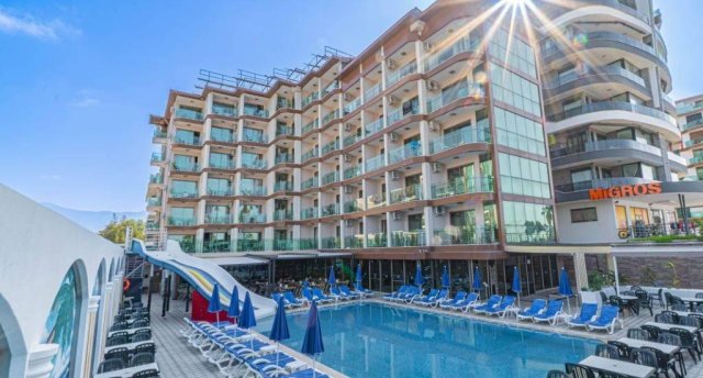 GRAND BARHAN HOTEL 4★