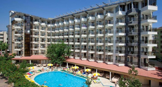 Viesnīcas skats Ēģiptē, Hurgada ar baseinu