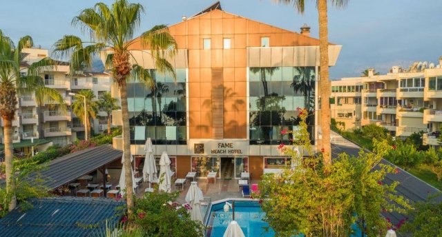 Viesnīcas skats Ēģiptē, Hurgada ar baseinu