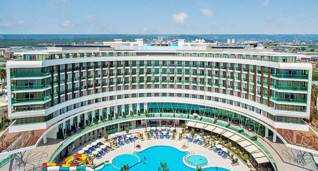 XORIA DELUXE HOTEL 5★
