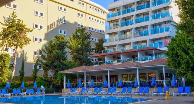 BLUE FISH HOTEL 4★