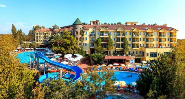 Viesnīcas skats Ēģiptē, Hurgada ar baseinu