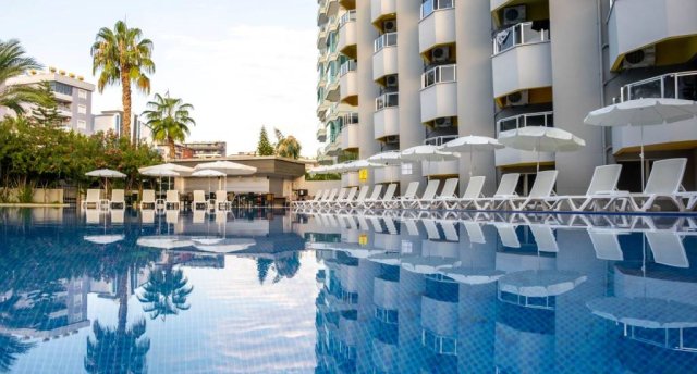 SIMPLY FINE HOTEL ALIZE (tikai pieaugušajiem) 3★