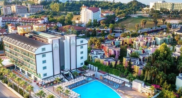 ORFEUS QUEEN HOTEL 4★