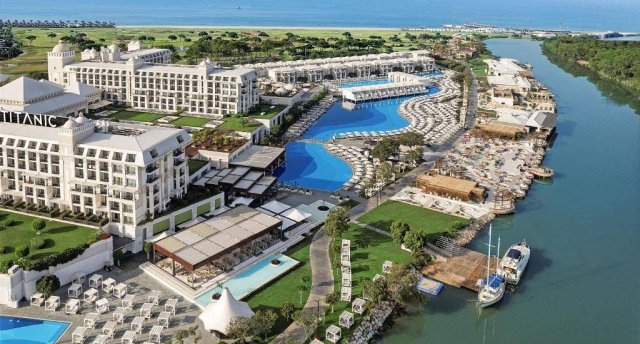 TITANIC DELUXE GOLF BELEK 5★
