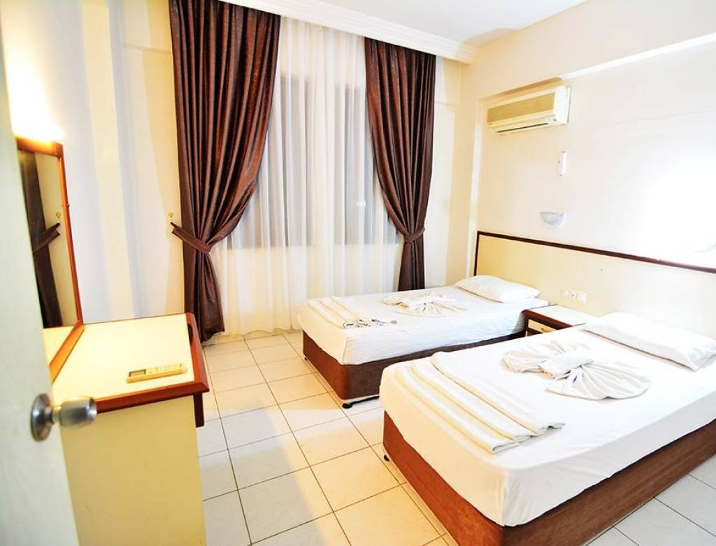 ARSI SWEET SUITE HOTEL 3★