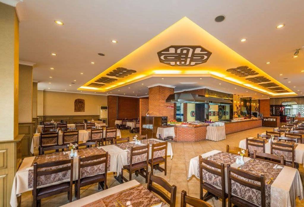 BOULEVARD HOTEL 4★