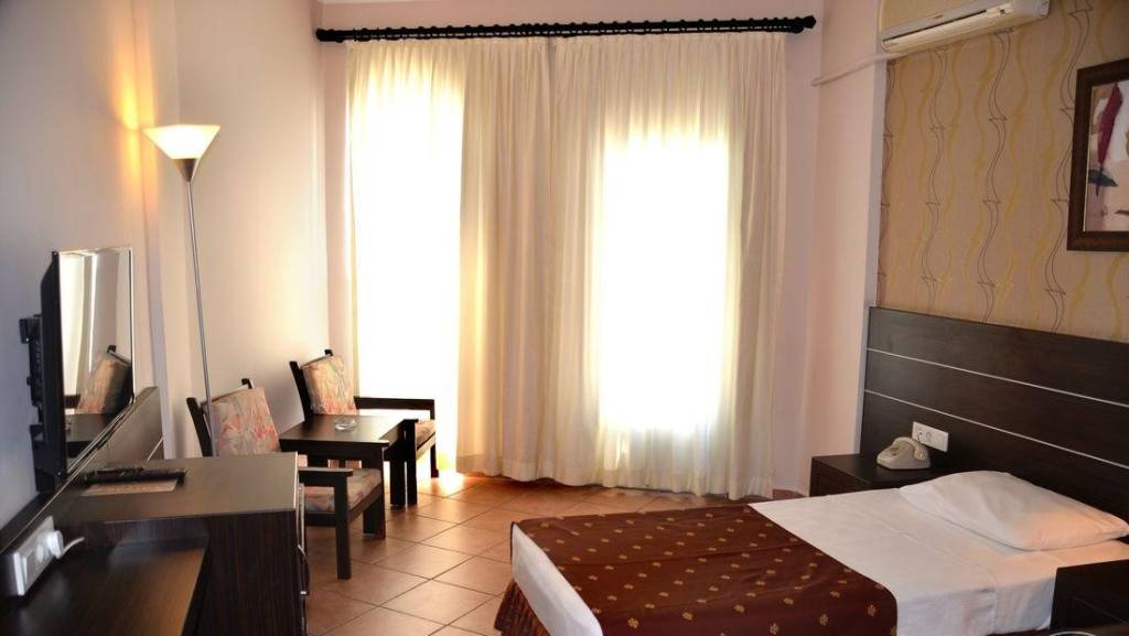 BOULEVARD HOTEL 4★