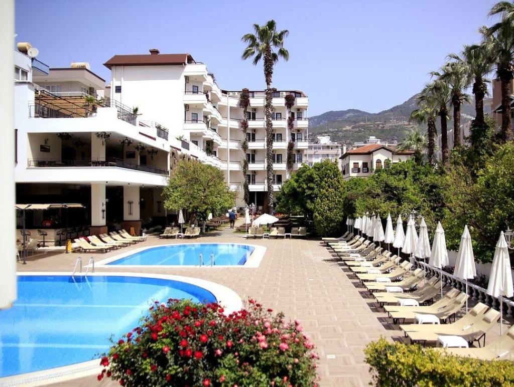 BOULEVARD HOTEL 4★