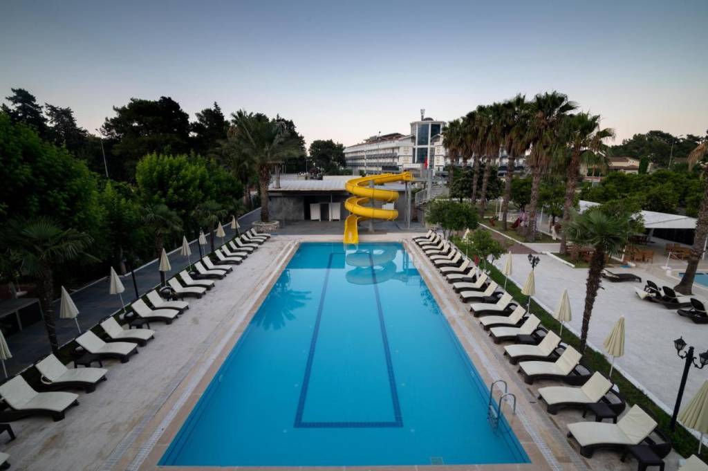 GRAND HOTEL DERIN 4★