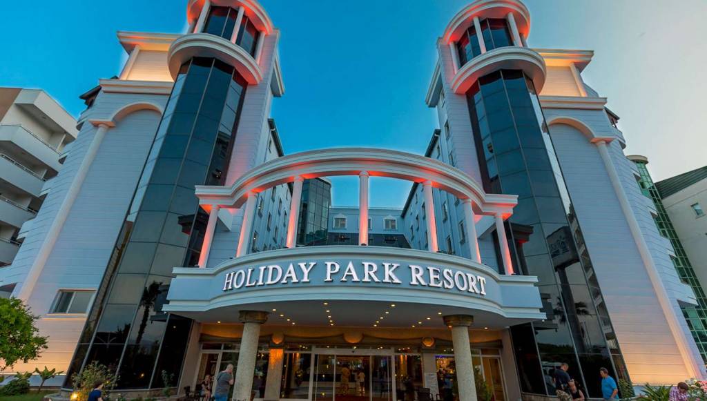 HOLIDAY PARK RESORT 5★