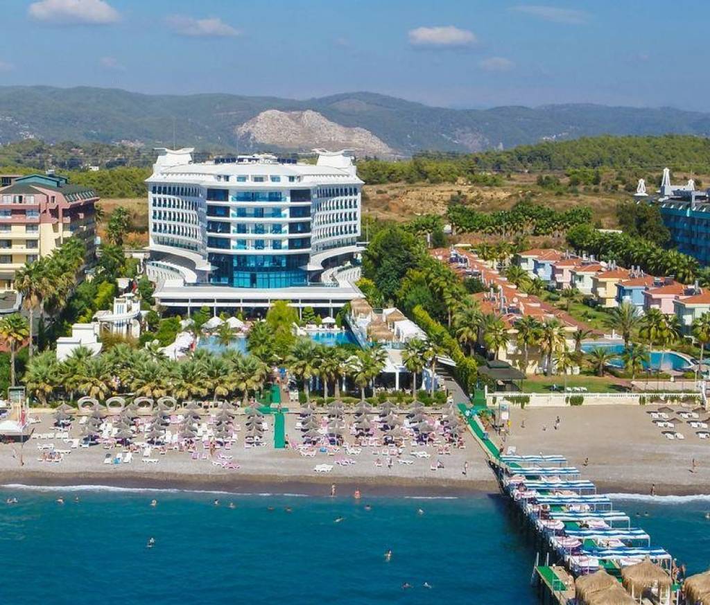 Q PREMIUM RESORT 5★