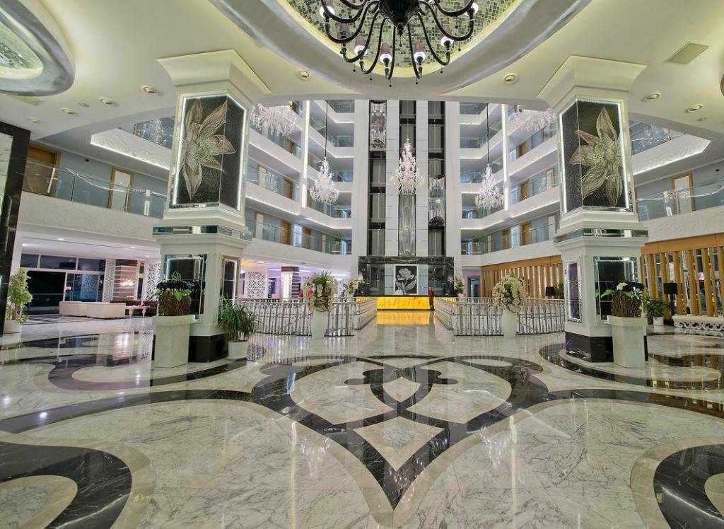 Q PREMIUM RESORT 5★