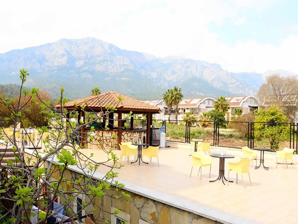 STARBERRY HOTEL 3★