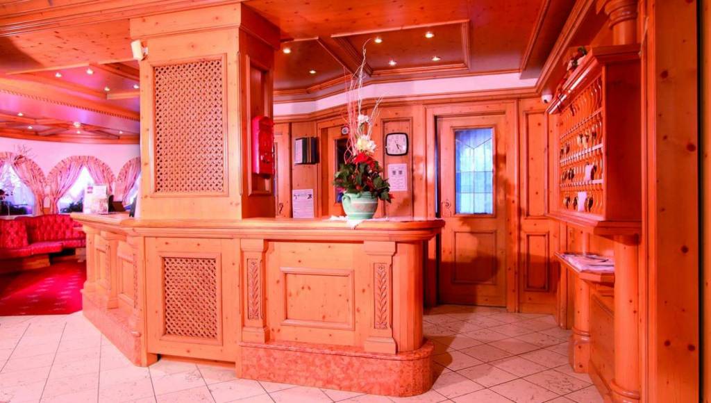 PARK HOTEL & CLUB DIAMANT (EX. FAMILY HOTEL DIAMANT) 4★