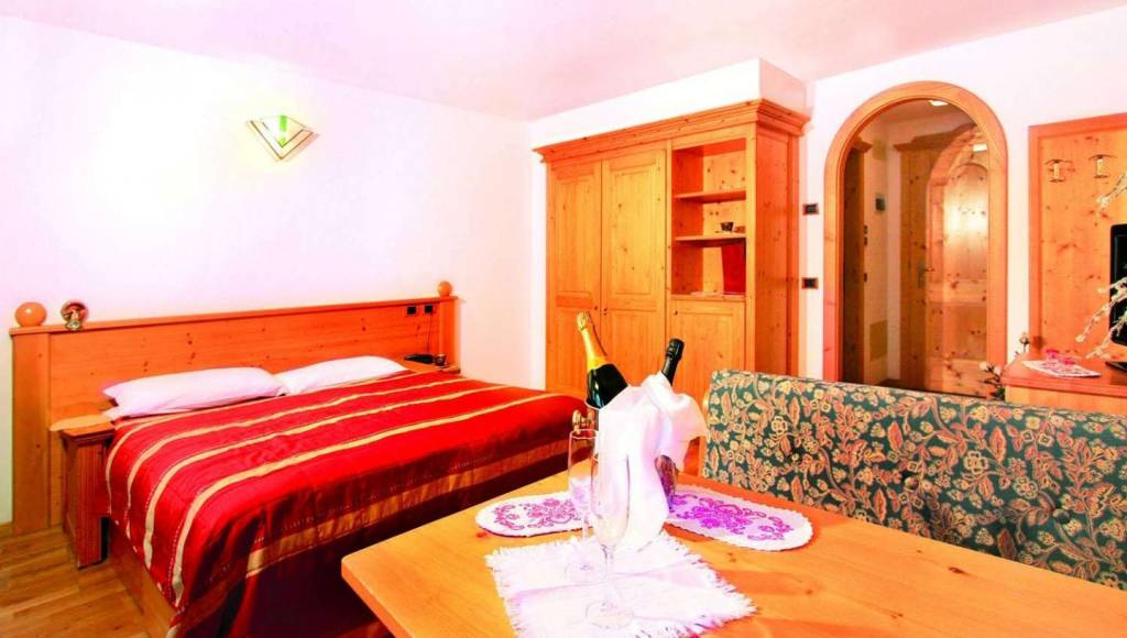 PARK HOTEL & CLUB DIAMANT (EX. FAMILY HOTEL DIAMANT) 4★