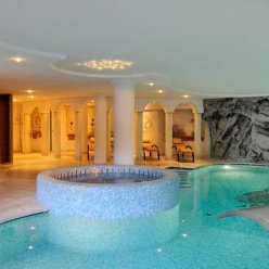 TOURING (MADONNA DI CAMPIGLIO) 3★ 