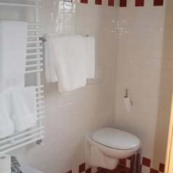 AL NARDIS GARNI (PINZOLO) 3★