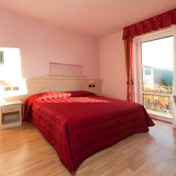 ROSALPINA HOTEL (FOLGARIA) 3 ★