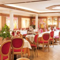 ALPEN SUITE HOTEL (MADONNA DI CAMPIGLIO) 5 ★