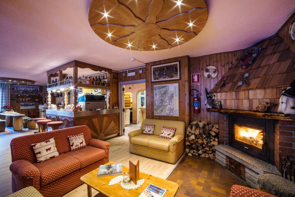 CIME D'ORO GARNI HOTEL (MADONNA DI CAMPIGLIO) 3 ★