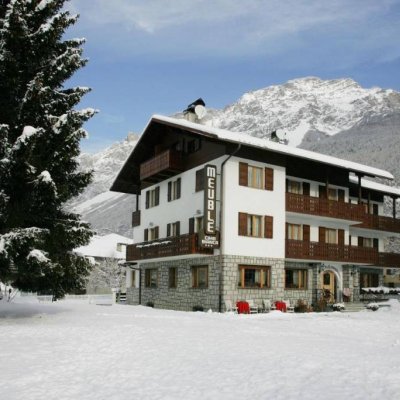 MEUBLE CIMA BIANCA 3★