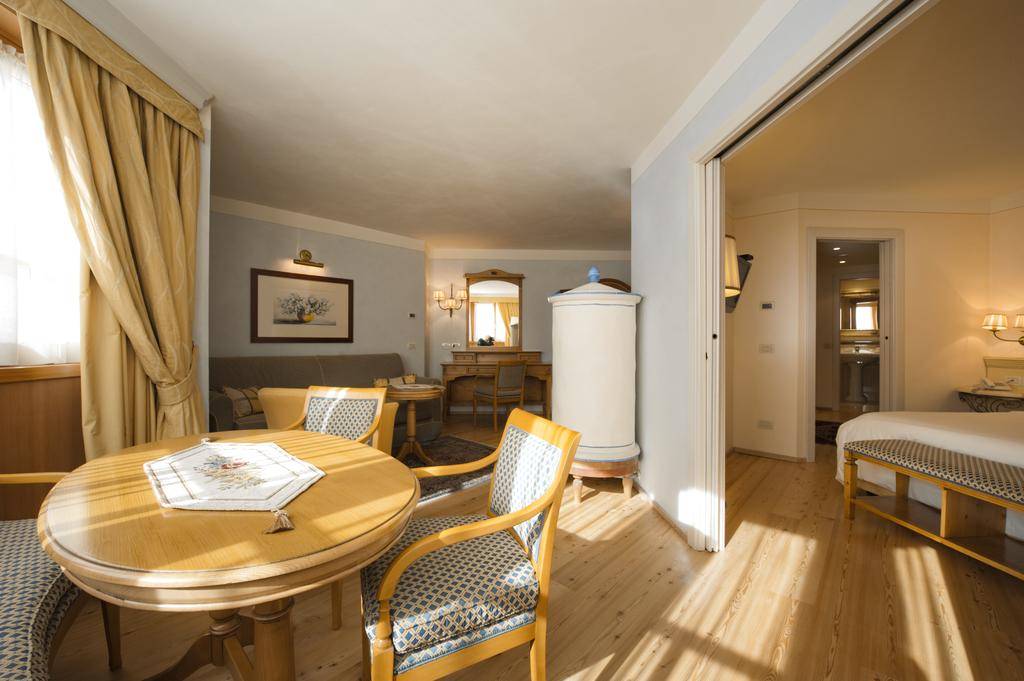 ALPEN SUITE HOTEL (MADONNA DI CAMPIGLIO) 5 ★